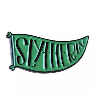*50% OFF! Harry Potter Slytherin House Banner pin enamel hogwarts houses green